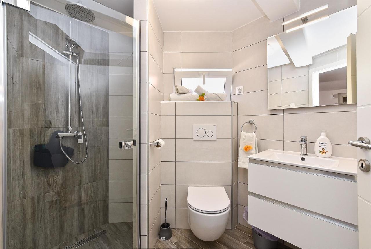 Double Room With Pool 2261 Medulin Zewnętrze zdjęcie