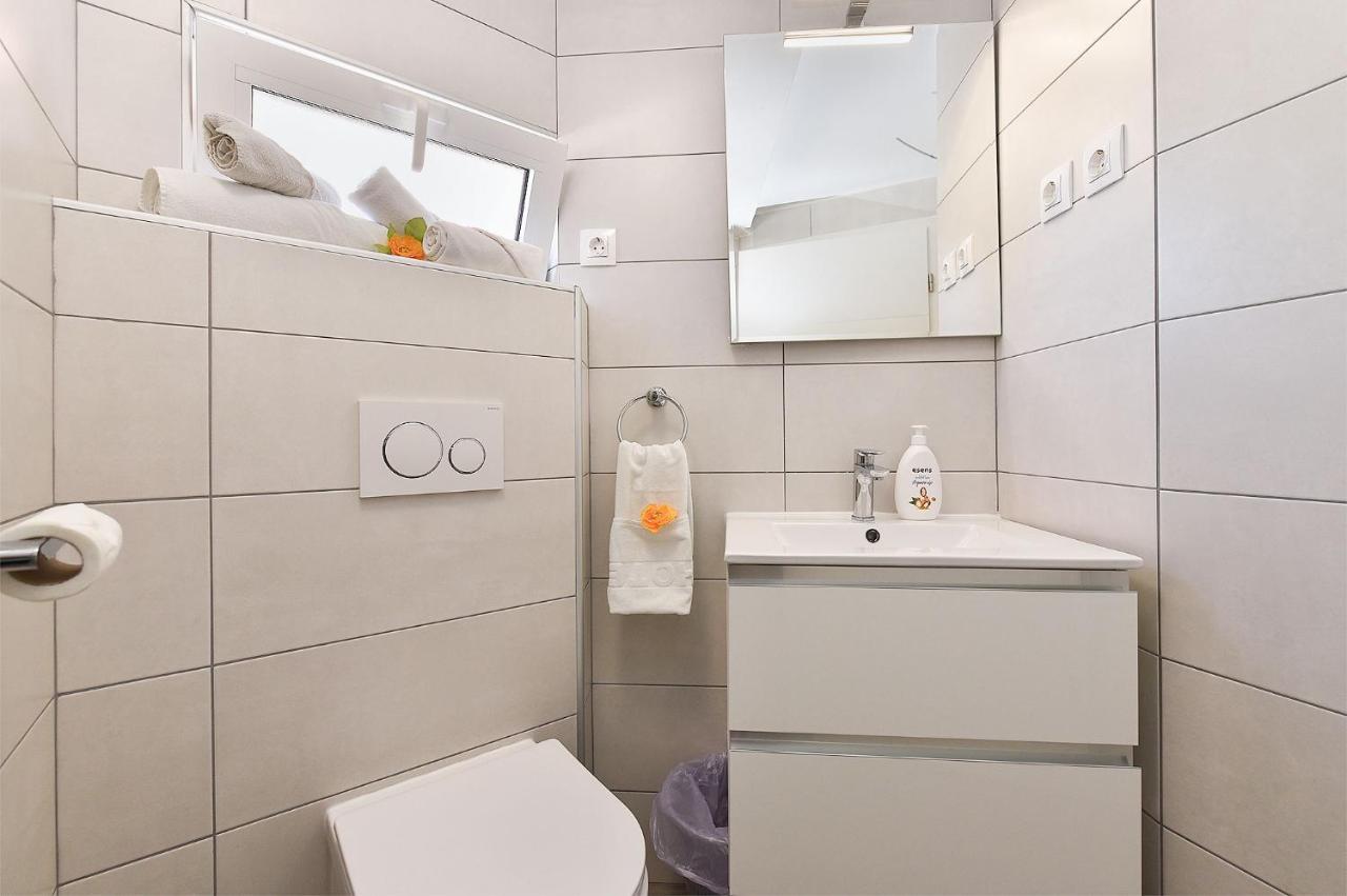 Double Room With Pool 2261 Medulin Zewnętrze zdjęcie